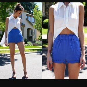 Aritzia Wilfred high-waisted silk Cannes shorts